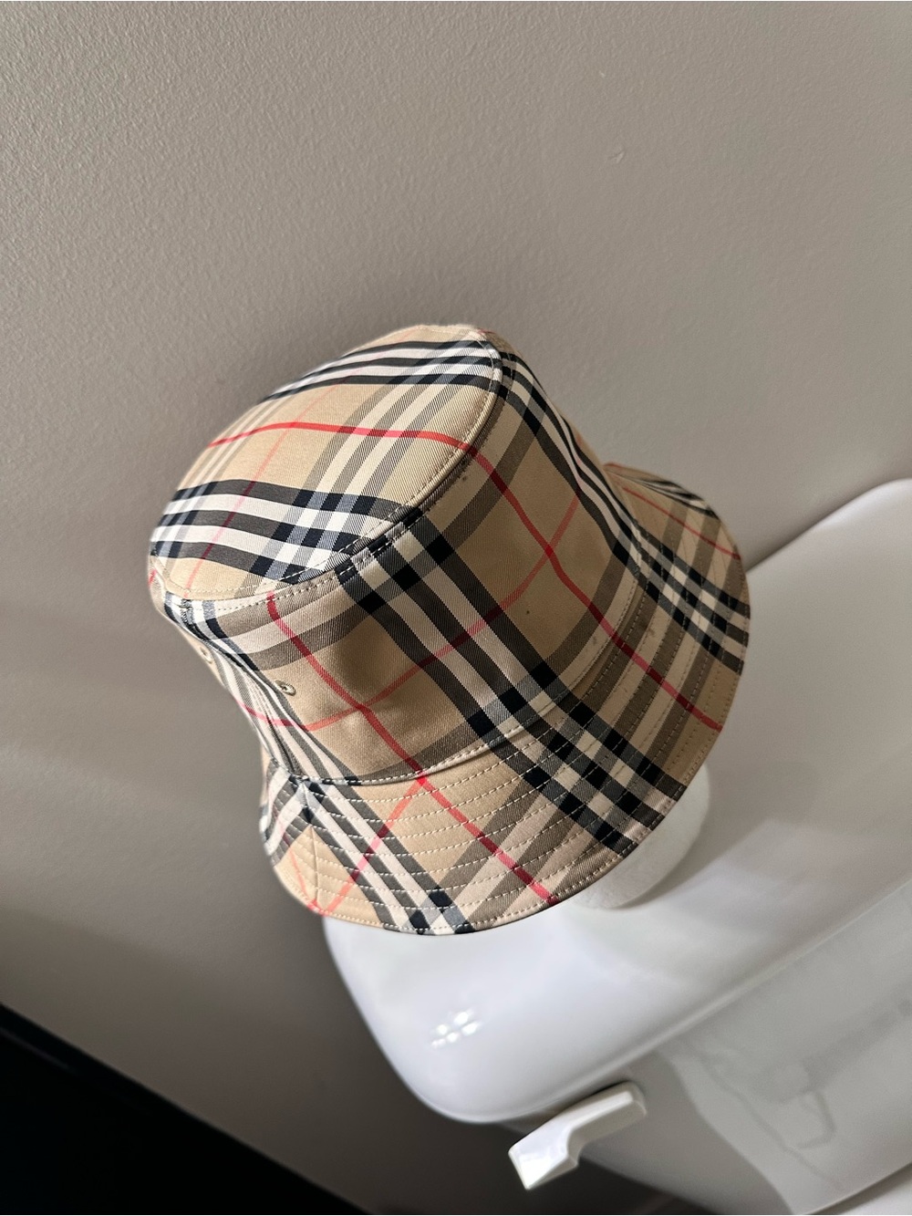 Burberry Bucket Hat in Beige - Picture 2 of 4